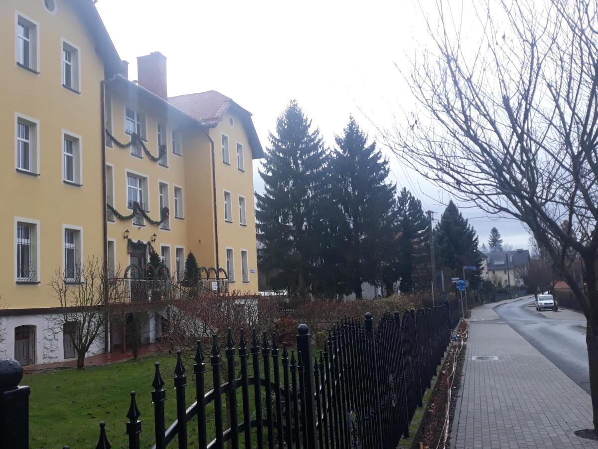 Osrodek Wypoczynkowy Buenos Aires Bed & Breakfast Kudowa-Zdrój Exterior foto